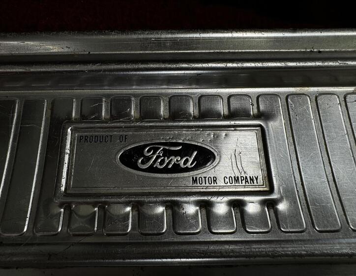 Ford Thunderbird 49