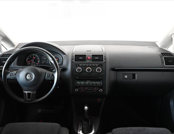 Volkswagen Touran 11