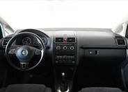 Volkswagen Touran 11