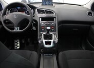 Peugeot 5008 8