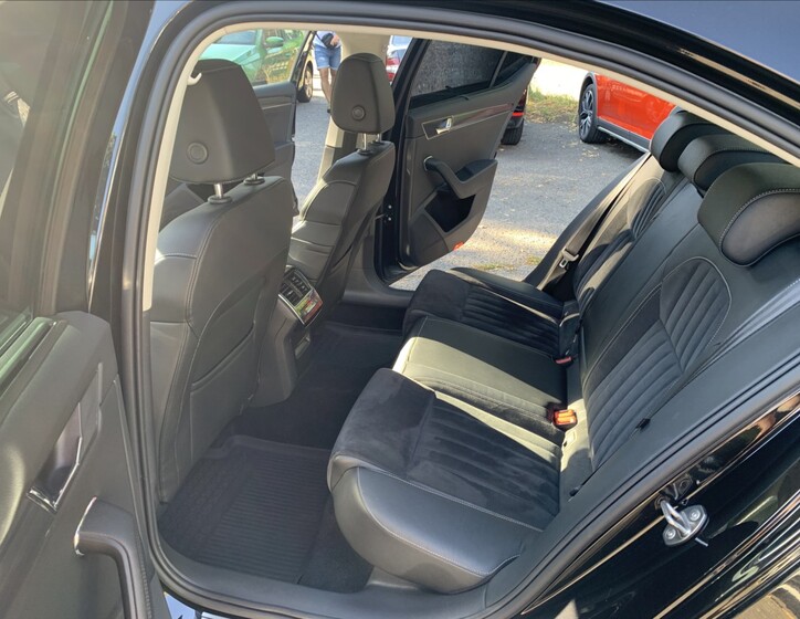 Škoda Superb 18