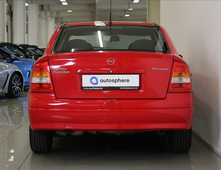 Opel Astra 4