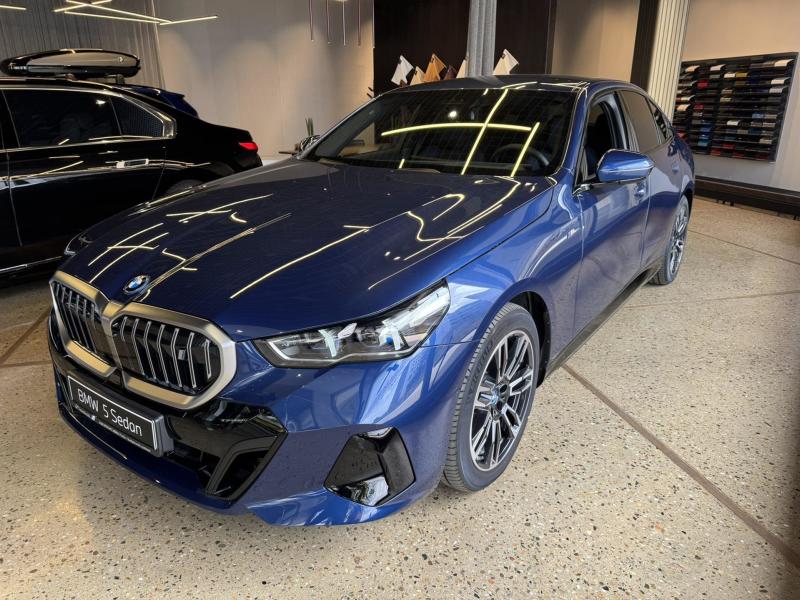 BMW i5
