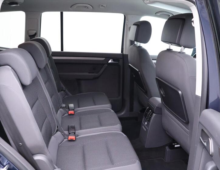 Volkswagen Touran 15