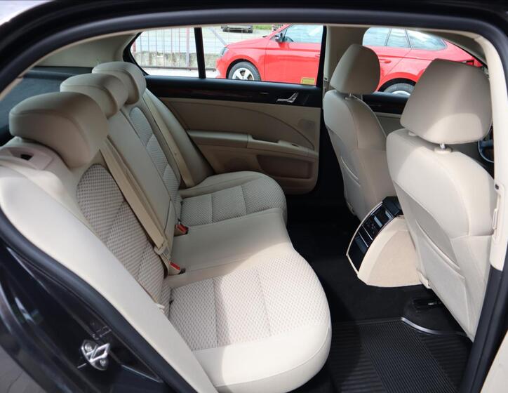 Škoda Superb 23