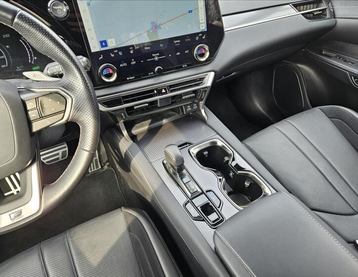 Lexus RX 500h 28