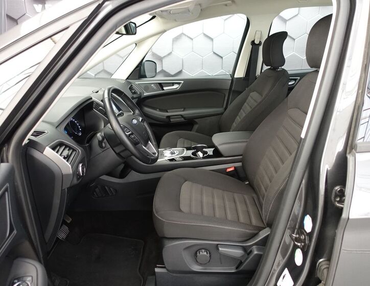 Ford Galaxy 23