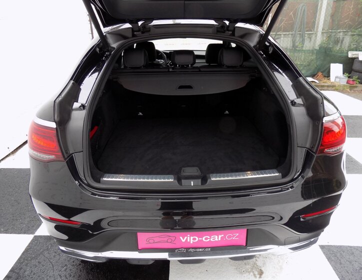 Mercedes-Benz GLC 8