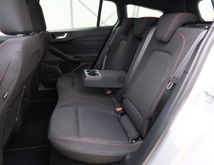 Ford Focus 26