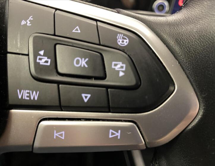 Volkswagen Golf 12