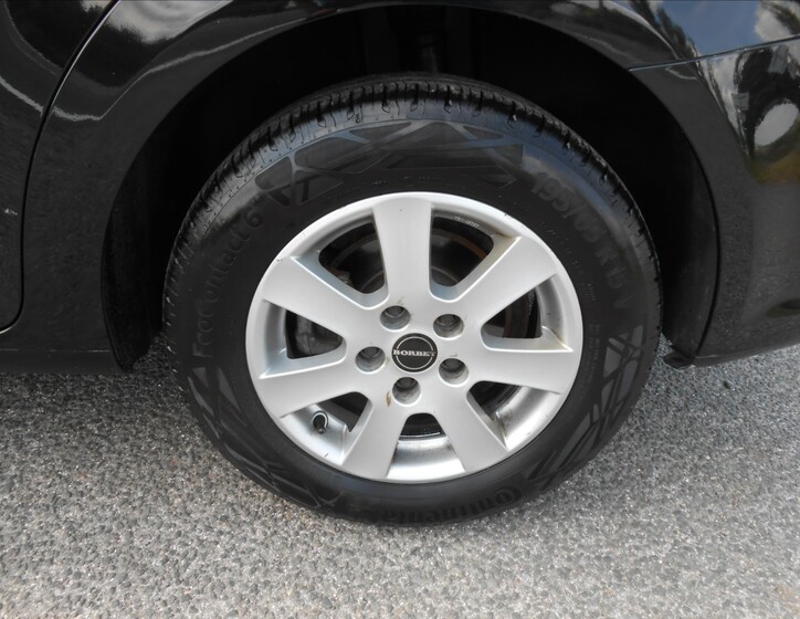 Volkswagen Touran 11