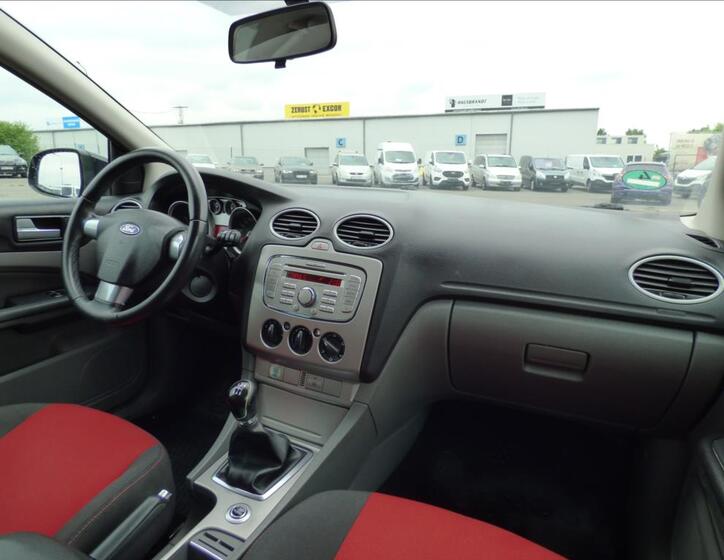 Ford Focus 33