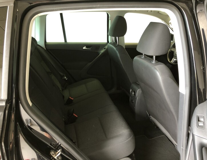 Volkswagen Tiguan 11
