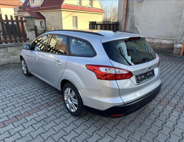 Ford Focus 7
