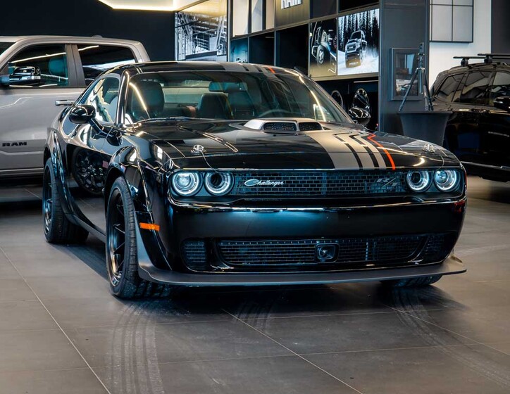 Dodge Challenger 9