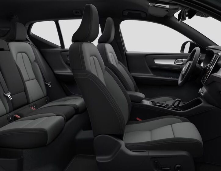 Volvo XC40 8