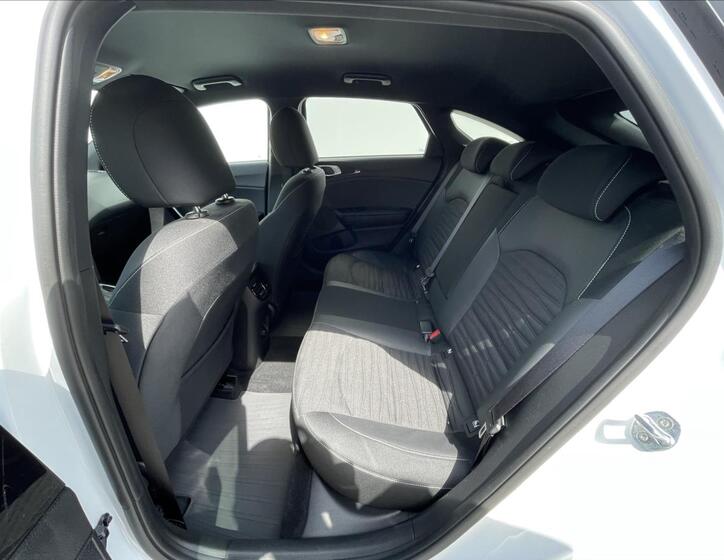 KIA ProCeed 14