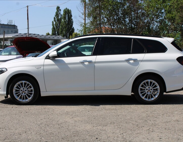 Fiat Tipo 8