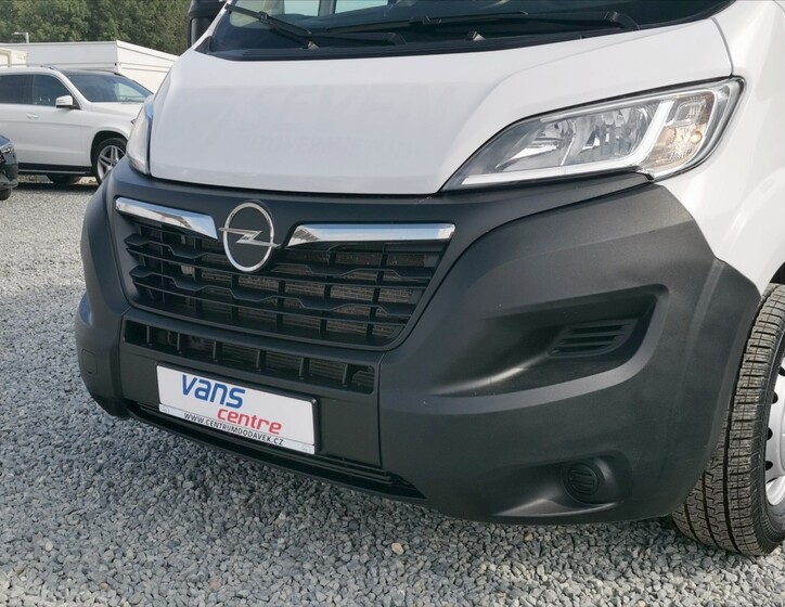 Opel Movano 20