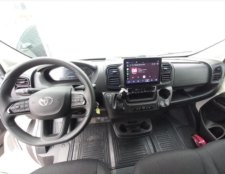 Toyota ProAce 11