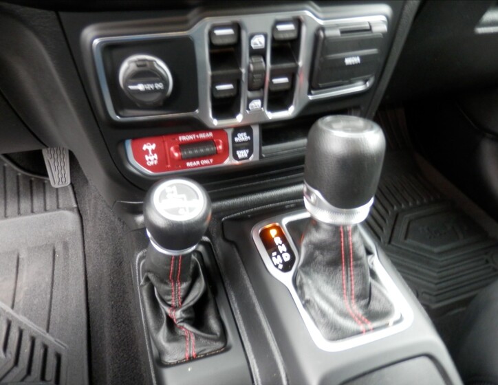 Jeep Wrangler 13