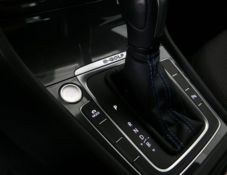 Volkswagen Golf 17