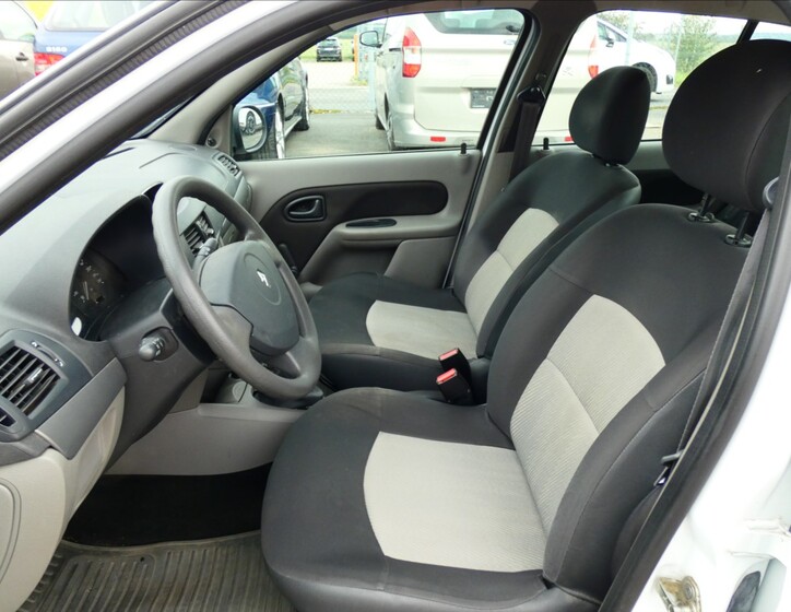 Renault Thalia 8