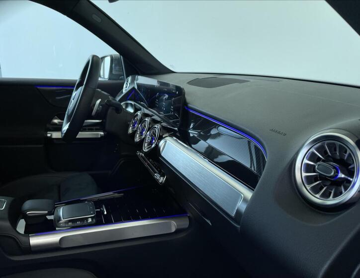 Mercedes-Benz GLB 17