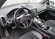 Porsche Cayenne 22