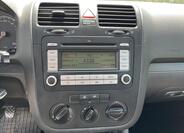 Volkswagen Golf 16