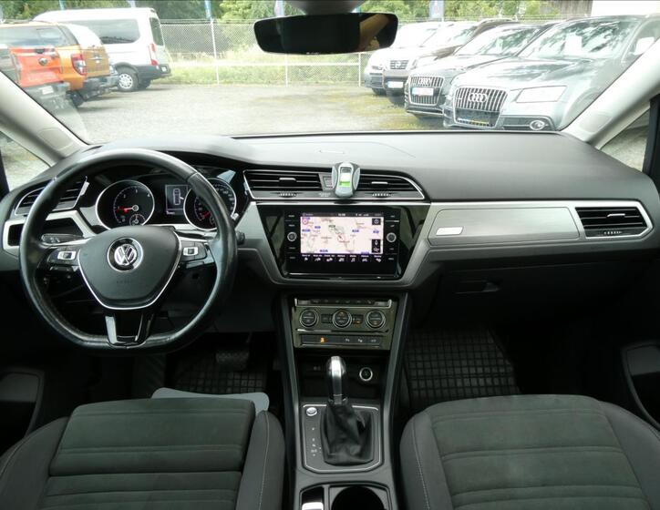 Volkswagen Touran 31