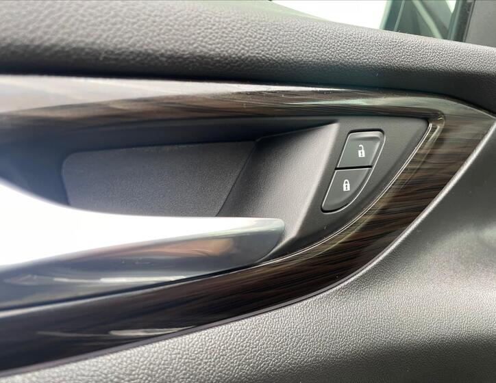 Opel Insignia 24