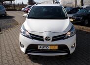 Toyota Verso 2