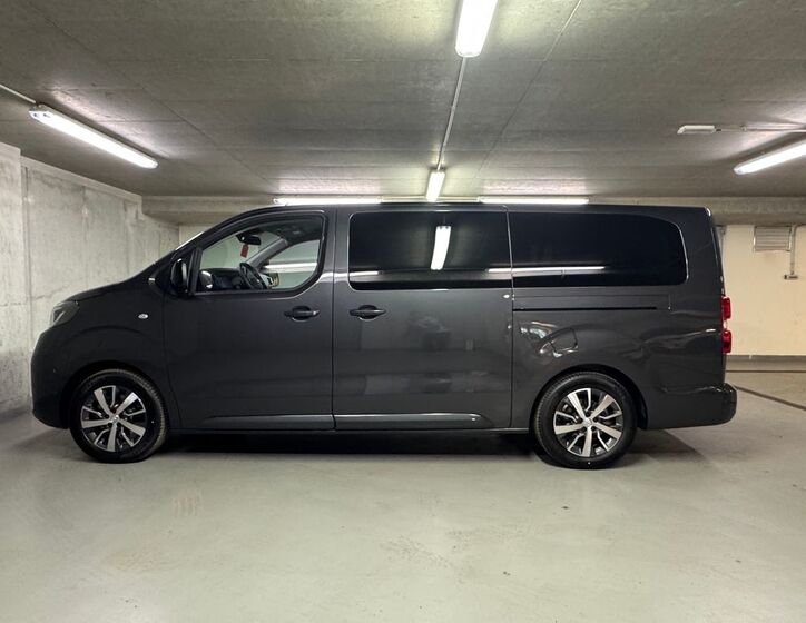 Toyota ProAce Verso 8
