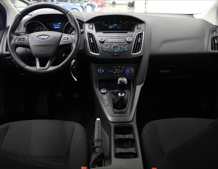 Ford Focus 8