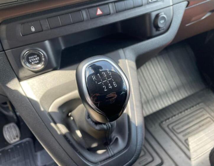 Toyota ProAce Verso 26