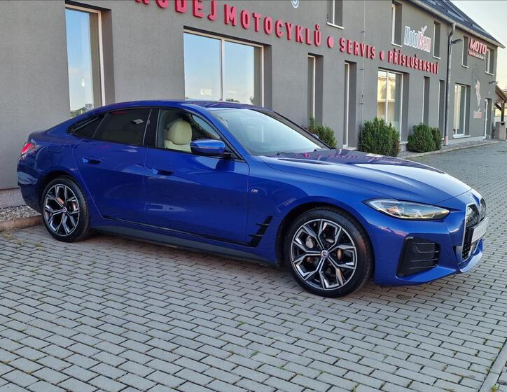 BMW i4 2
