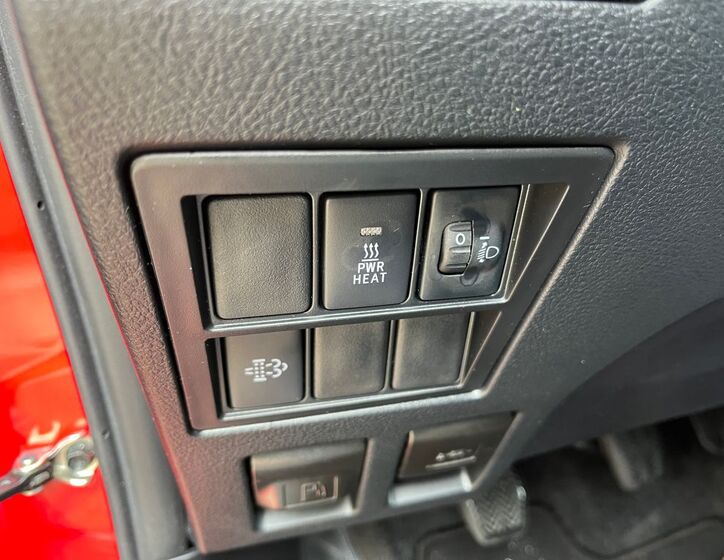 Toyota Hilux 26