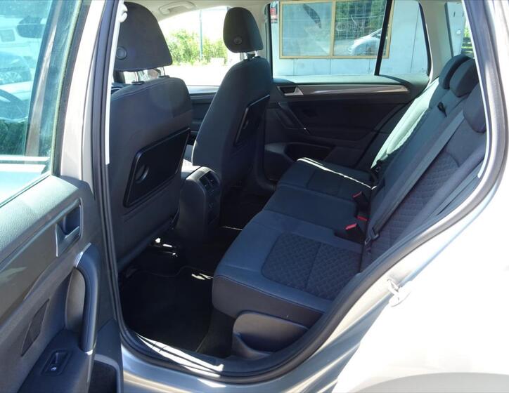 Volkswagen Golf Sportsvan 10