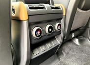 Land Rover Defender 38