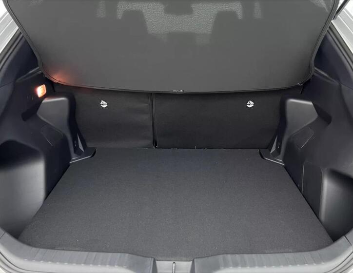 Toyota Yaris Cross 13