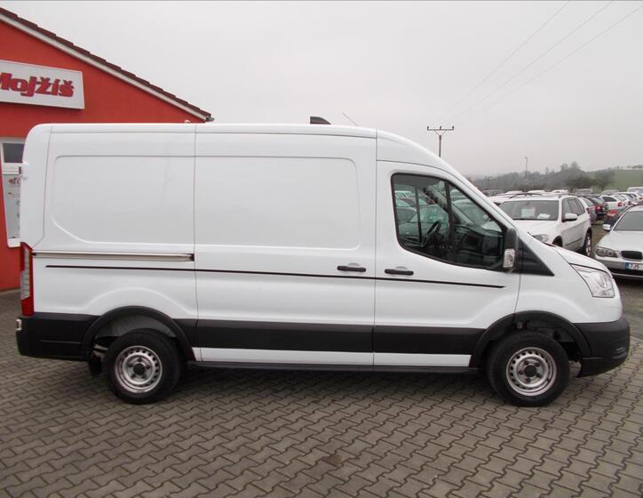 Ford Transit 8