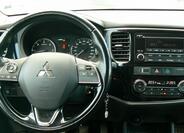Mitsubishi Outlander 12