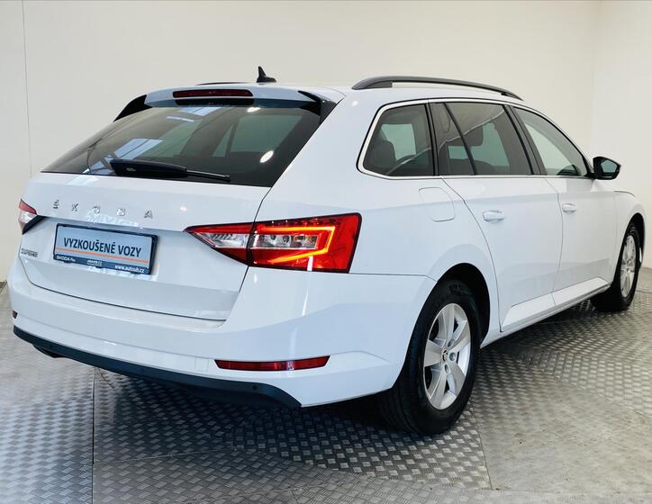 Škoda Superb 2