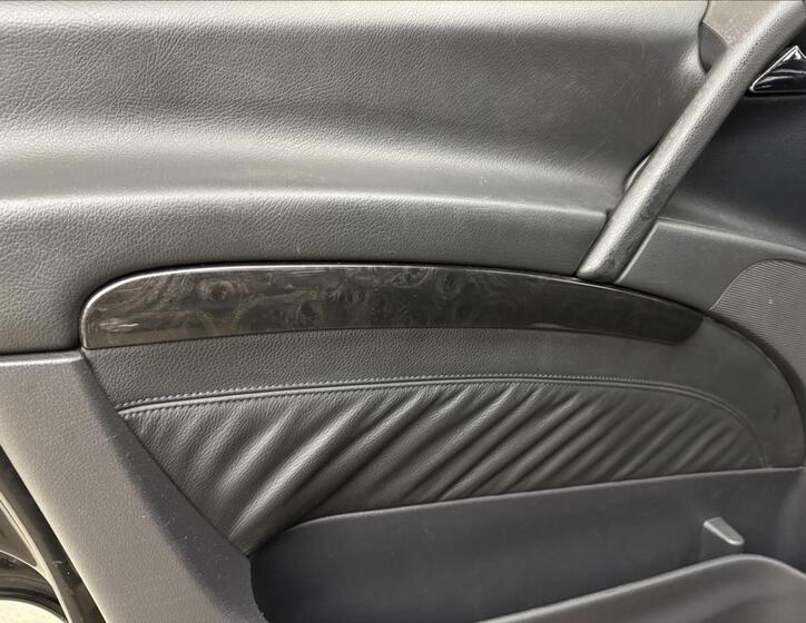 Mercedes-Benz Viano 28