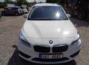 BMW Řada 2 8