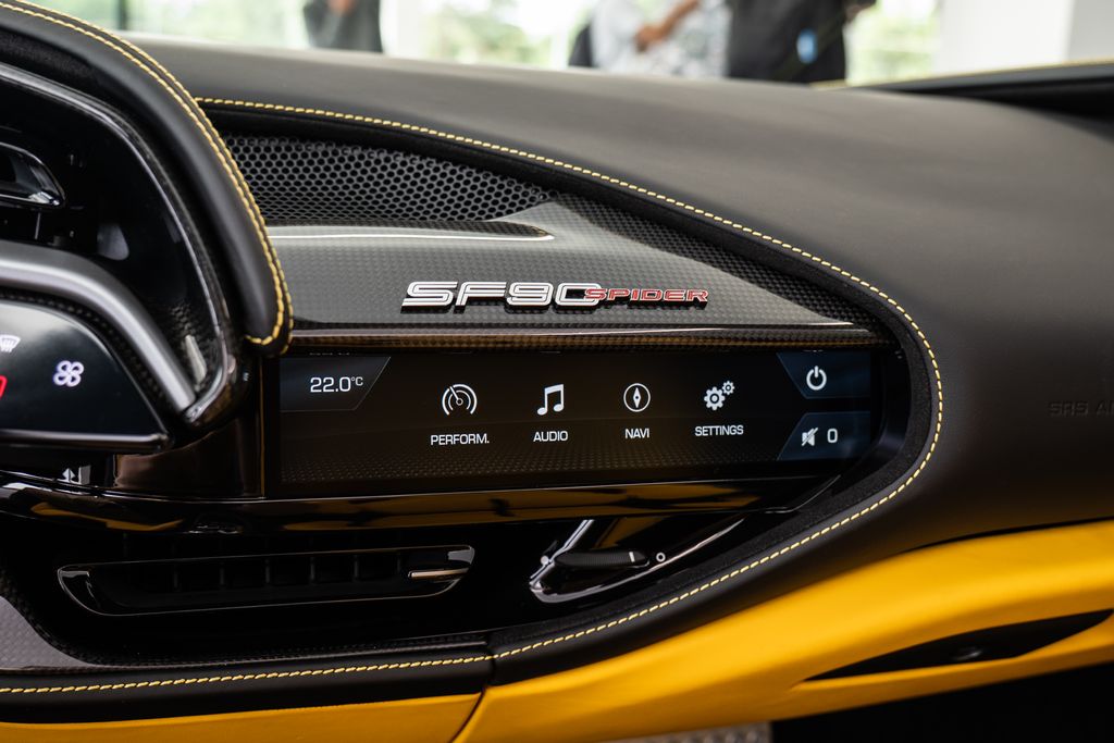 Ferrari SF90