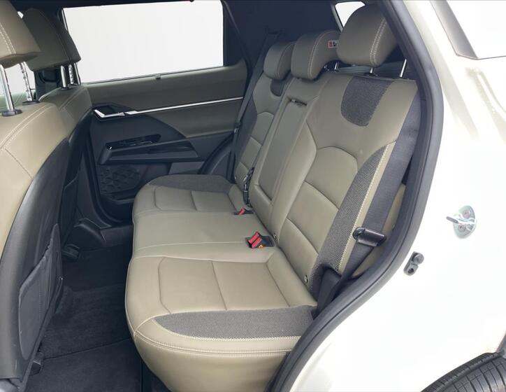 SsangYong Torres 17