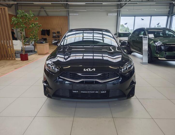 KIA Ceed 8