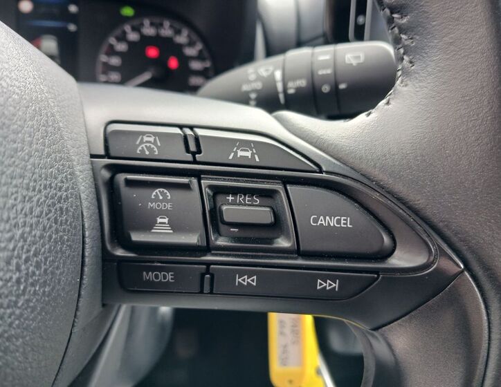 Toyota Yaris 17